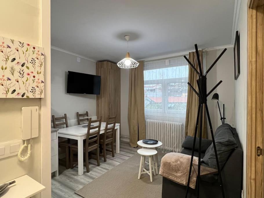 Apartamento Turistico Plaza III Monforte De Lemos Exterior photo
