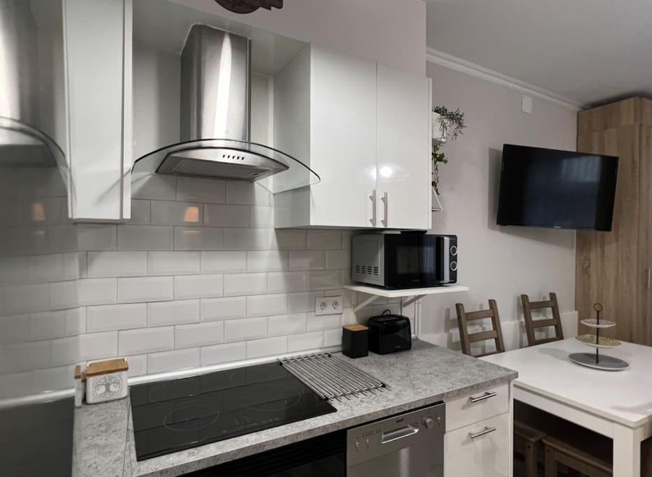 Apartamento Turistico Plaza III Monforte De Lemos Exterior photo
